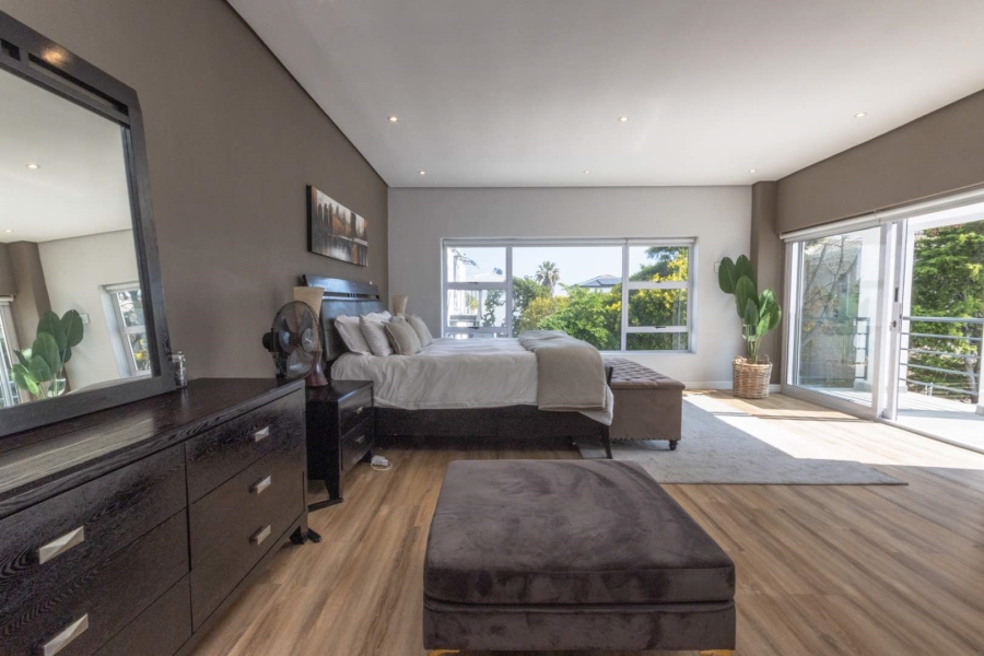 5 Bedroom Property for Sale in Sunset Beach Western Cape